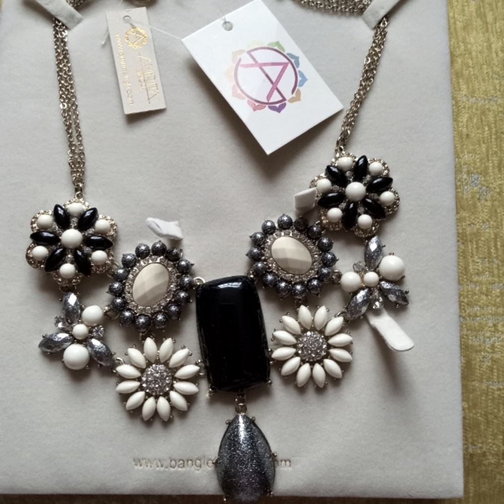 Necklace Amrita Singh